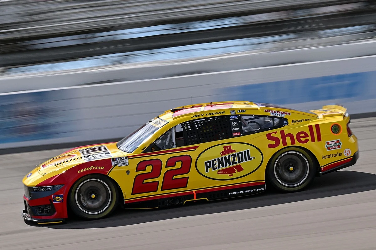 Logano Masters Chaos at WWT Raceway with Historic Qualifying Masterclass