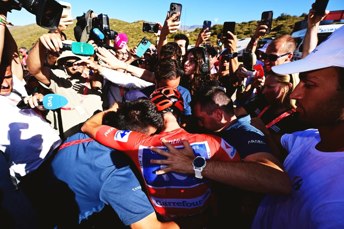 No Final Twist in the Pyrenees: Primož Roglič Falls Short as Enric Mas and Movistar Secure La Vuelta Glory